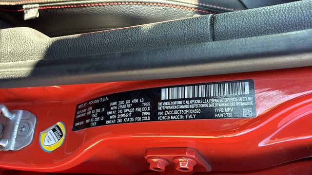 Used 2016 Jeep Renegade Trailhawk w/ Cold Weather Group AWD/4WD image 34