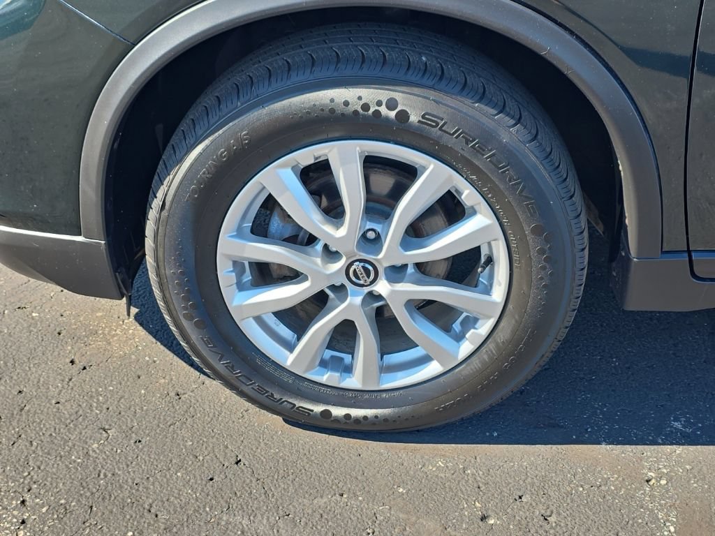 Used 2020 Nissan Rogue SV AWD/4WD image 13