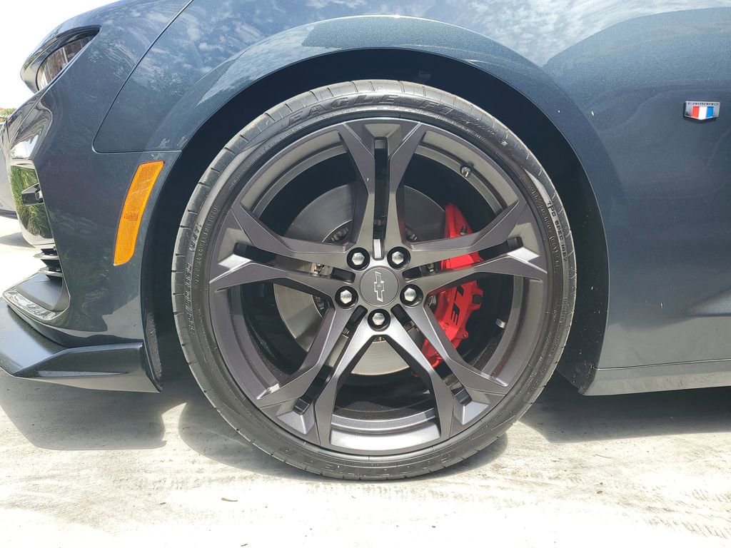 Used 2021 Chevrolet Camaro SS image 7