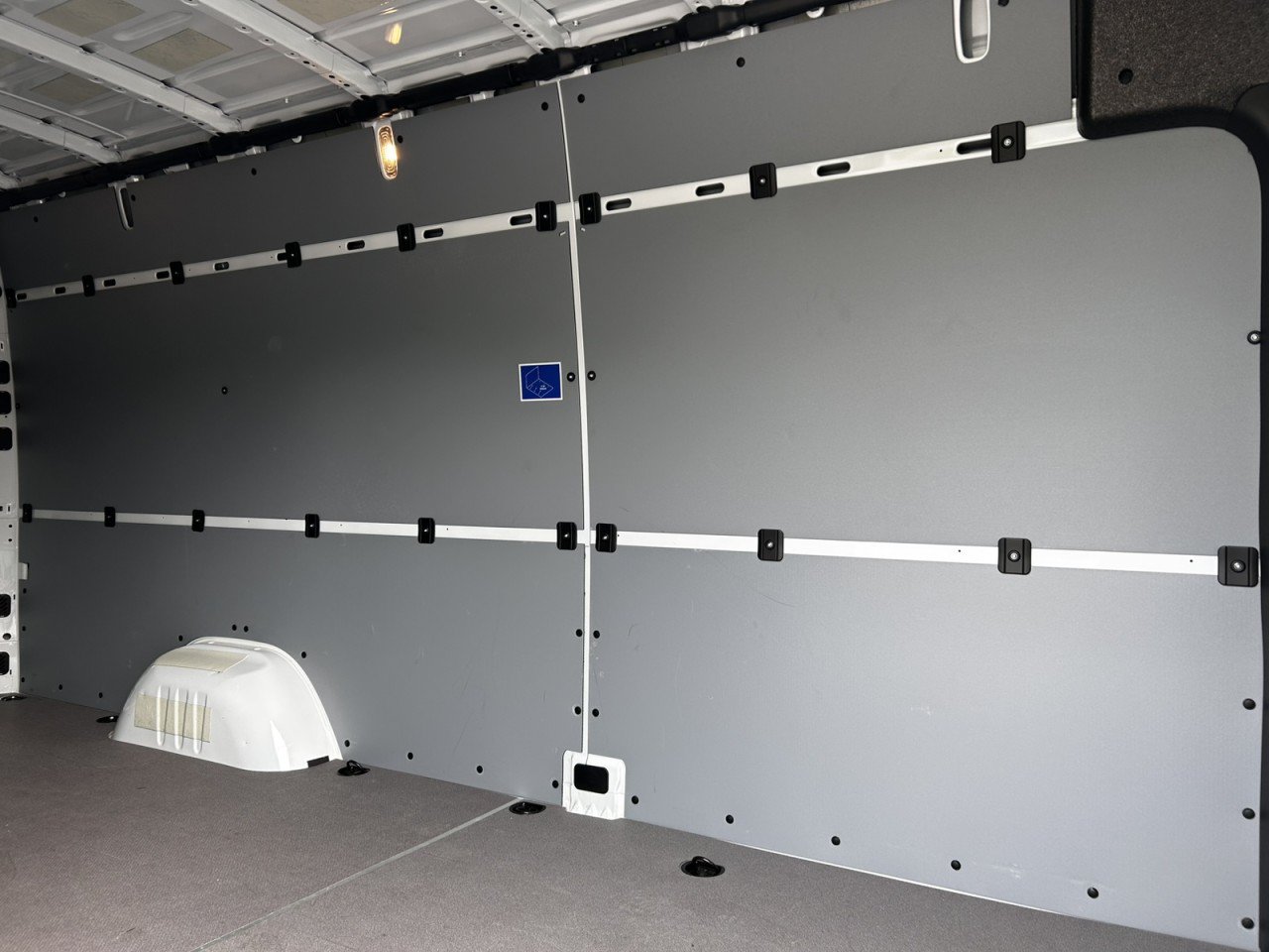 Used 2025 Mercedes-Benz Sprinter 2500 image 14