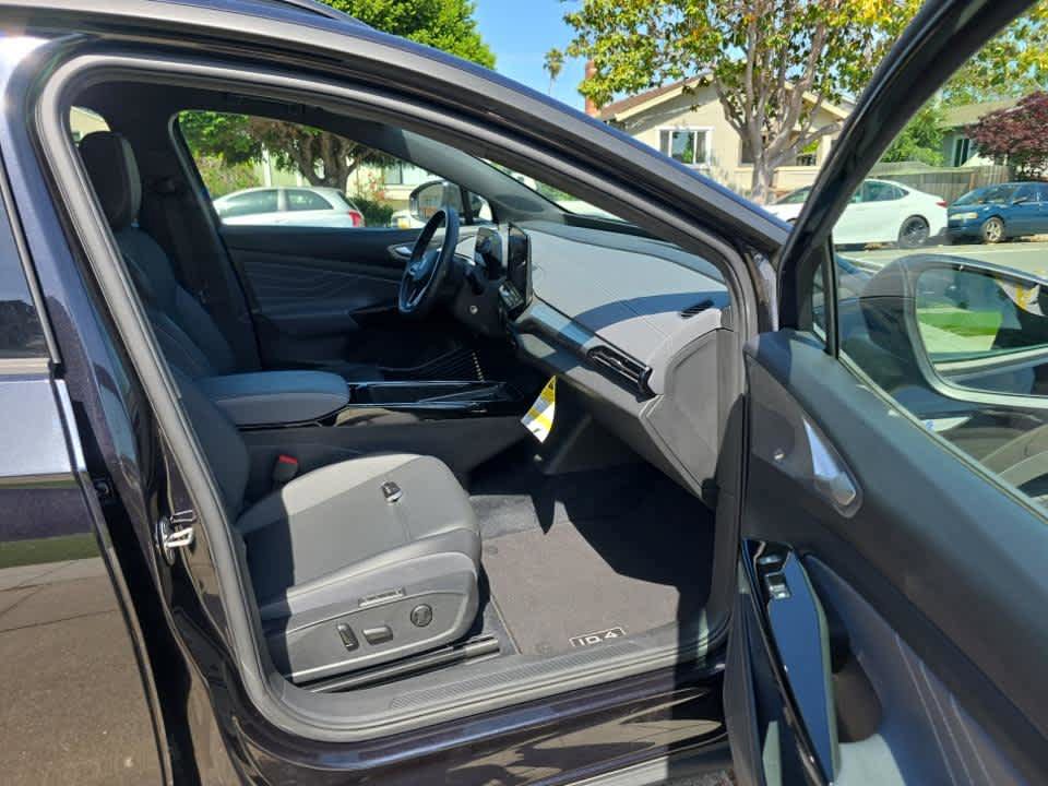 Used 2023 Volkswagen ID.4 Pro S AWD/4WD image 18