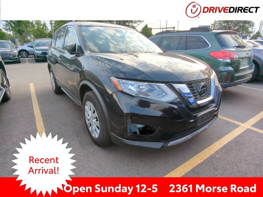 Used 2019 Nissan Rogue S AWD/4WD image 1