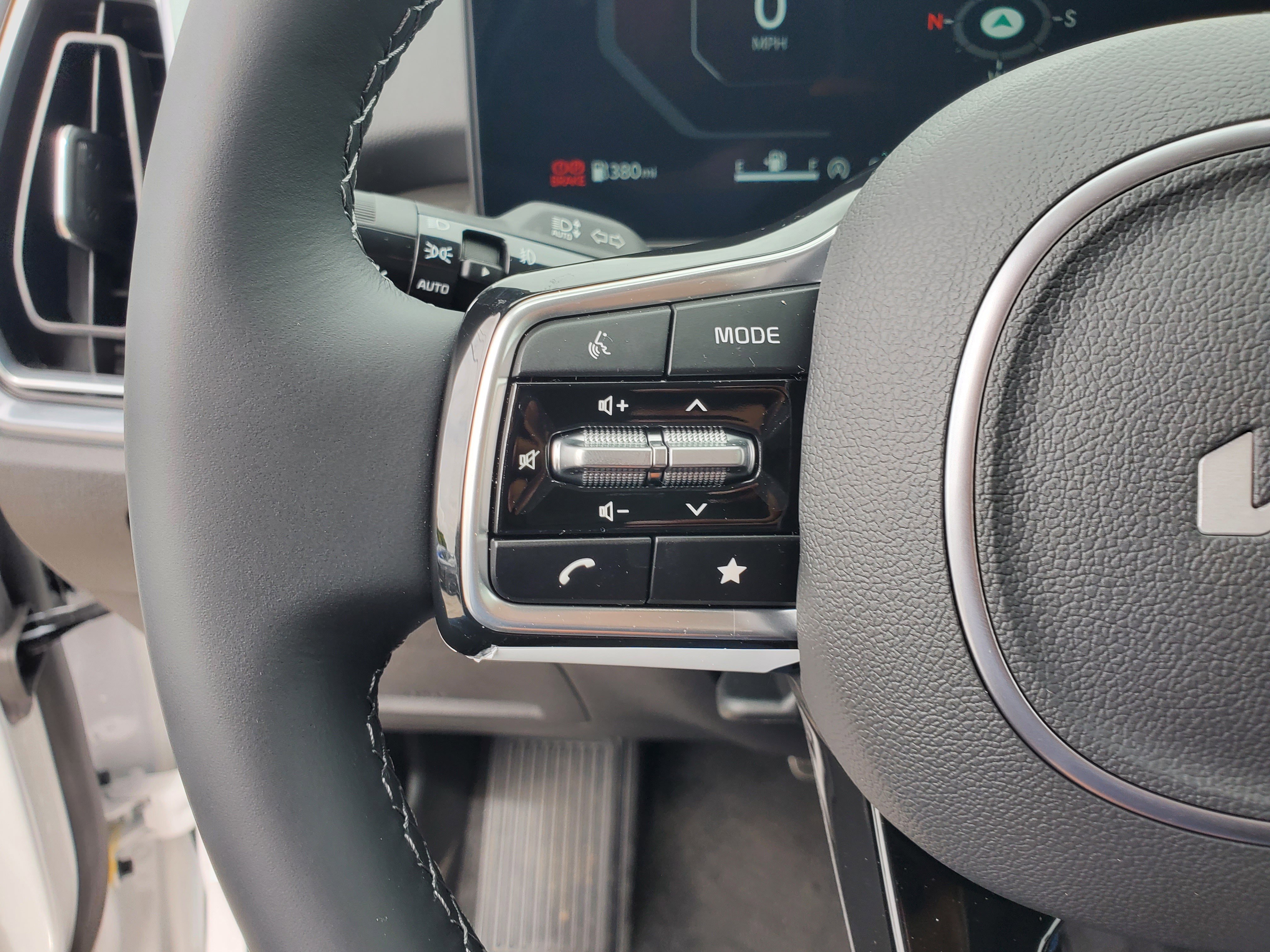 New 2025 Kia Sorento SX image 18