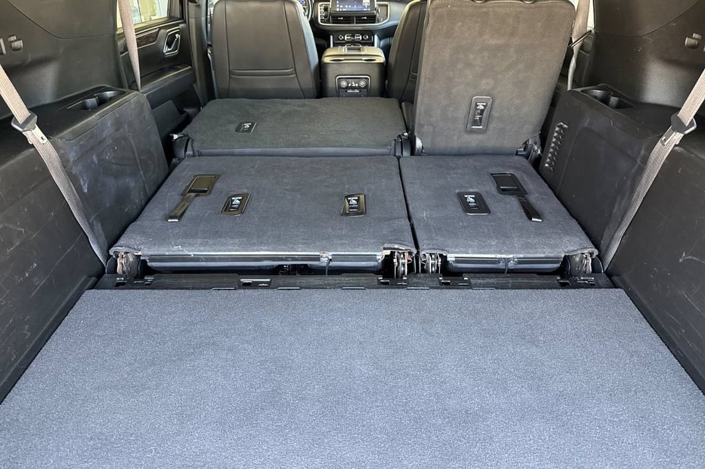 Used 2023 Chevrolet Suburban LT AWD/4WD image 17