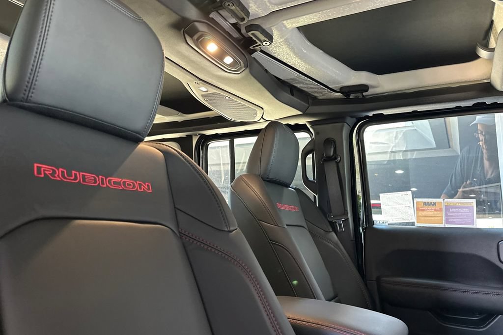 New 2026 Jeep Wrangler Unlimited Rubicon AWD/4WD image 17