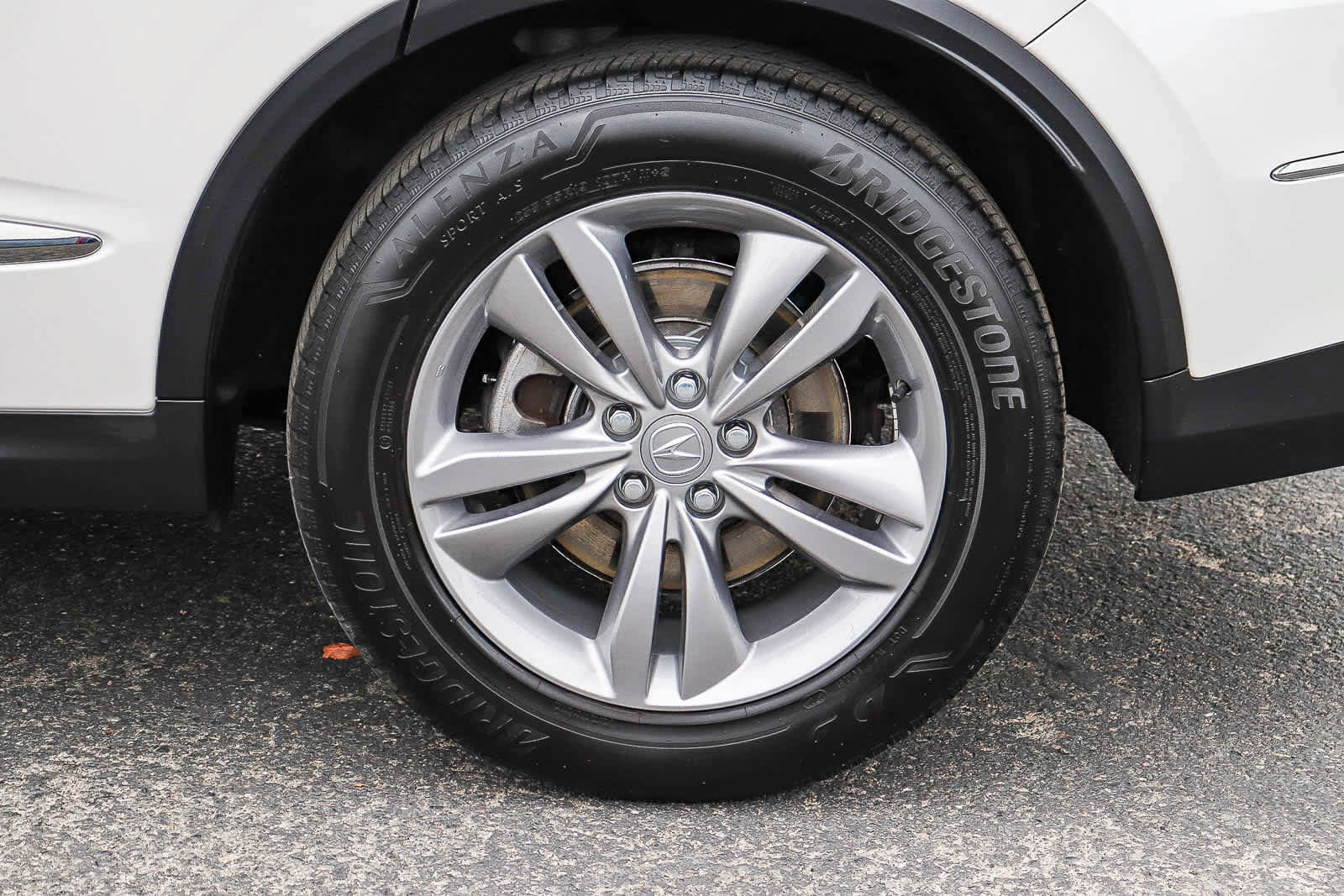 Used 2024 Acura MDX FWD image 13