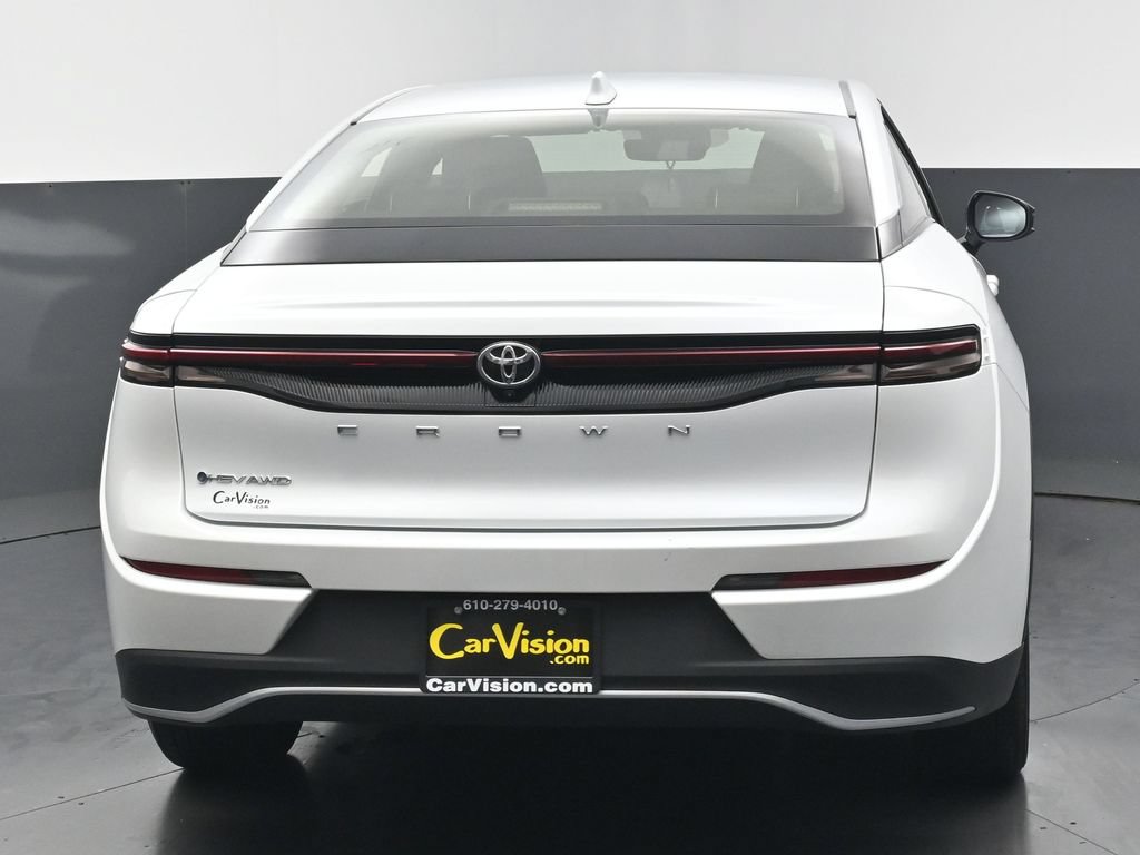 Used 2026 Toyota Crown AWD/4WD image 4