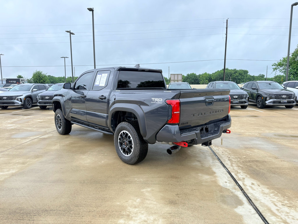 Used 2025 Toyota Tacoma TRD Off-Road AWD/4WD image 7