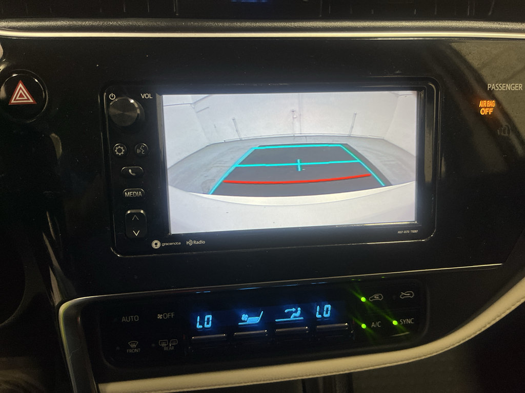 Used 2018 Toyota Corolla iM w/ All-Weather Mat Package FWD image 40