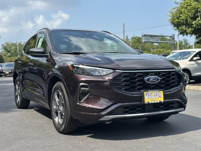 Certified 2023 Ford Escape ST-Line w/ Tech Pack #1 AWD/4WD image 49