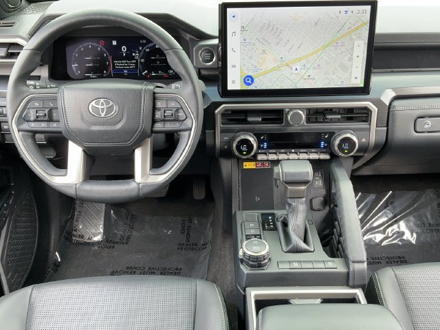Used 2025 Toyota 4Runner Limited AWD/4WD image 12