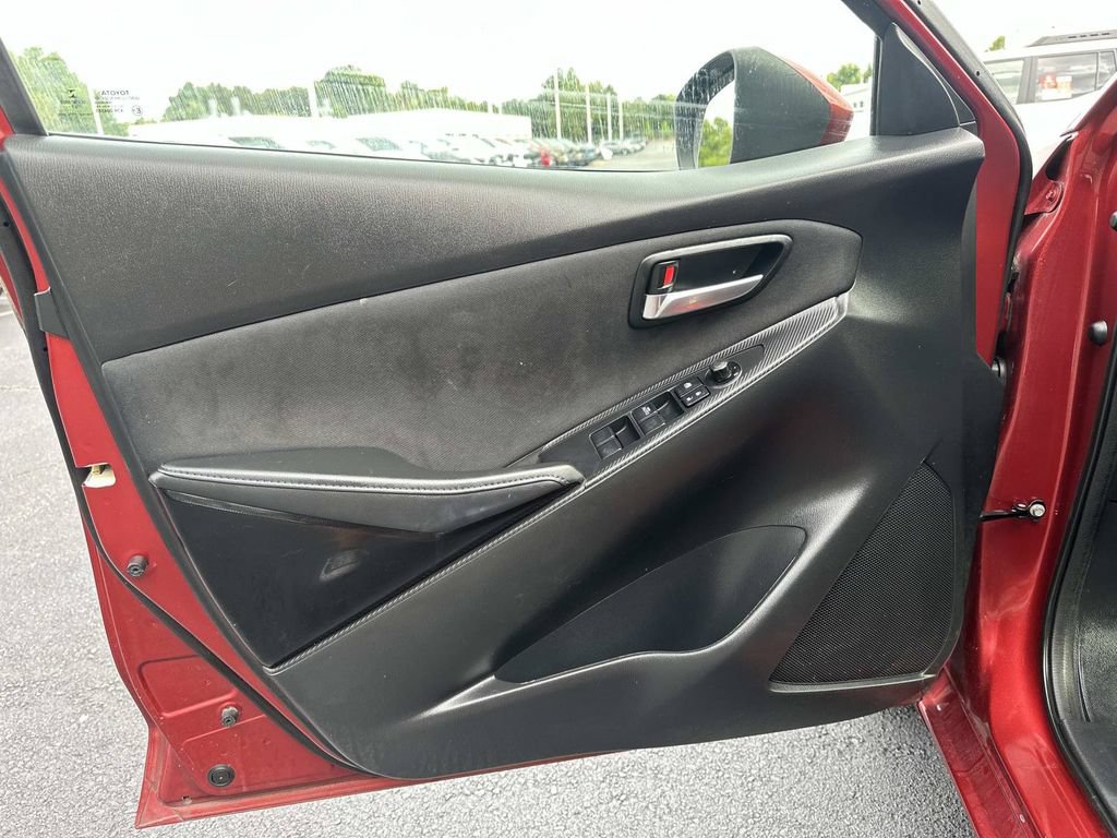 Used 2018 Toyota Yaris iA FWD image 18
