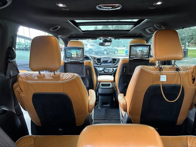 Used 2021 Chrysler Pacifica Pinnacle FWD image 15