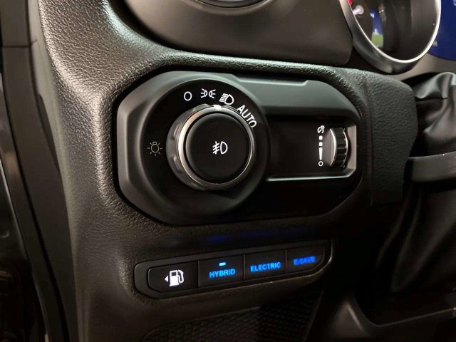 Used 2023 Jeep Wrangler Unlimited Rubicon 4xe AWD/4WD image 29