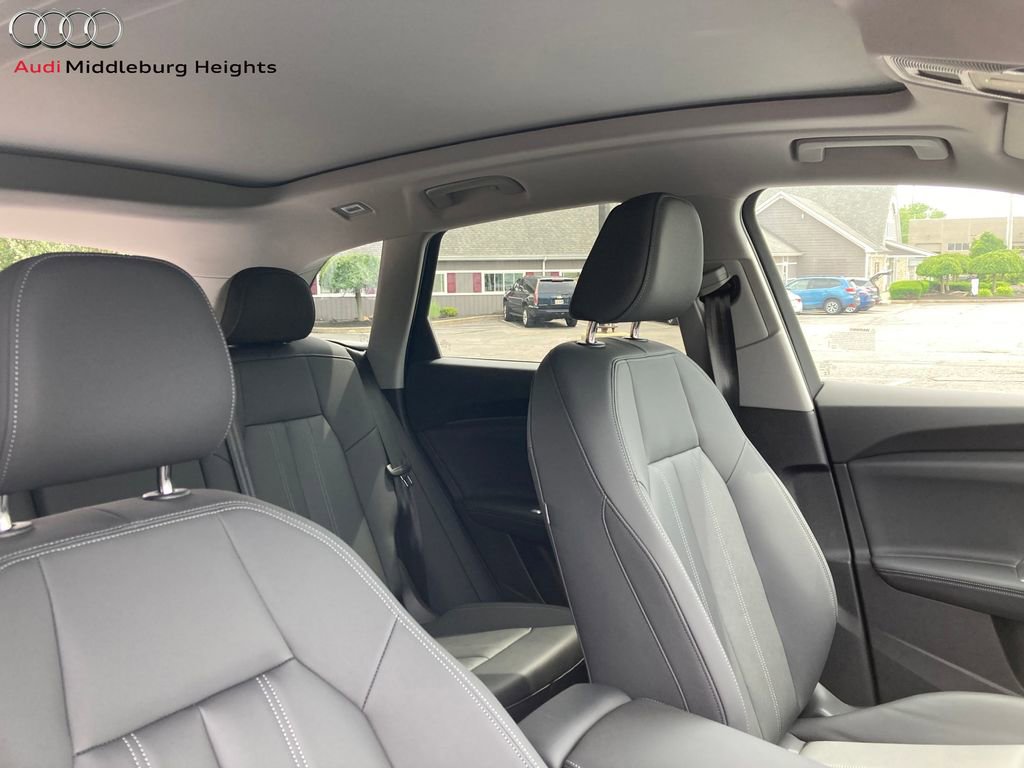 New 2025 Audi Q5 Premium Plus image 16