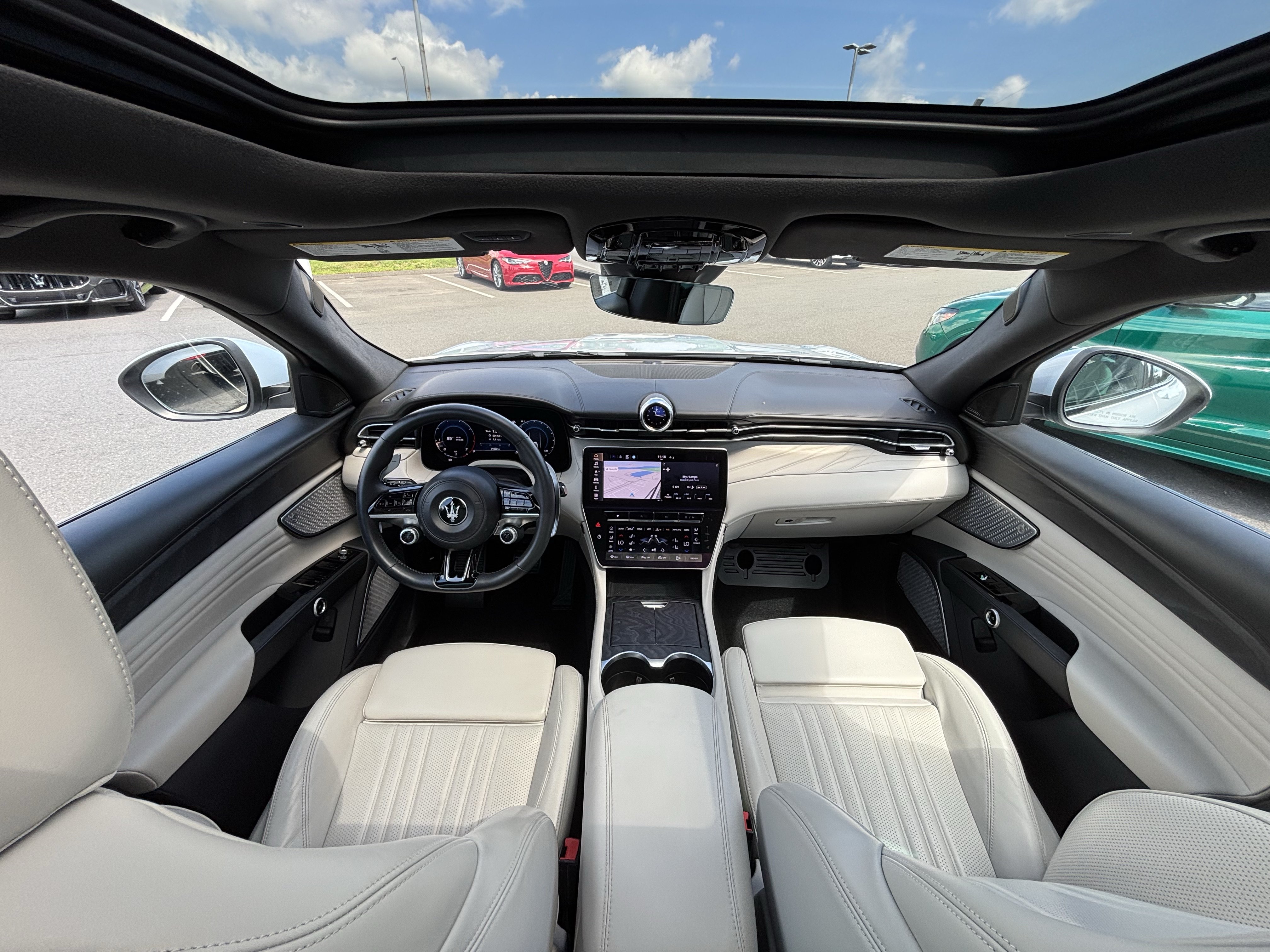 Used 2023 Maserati Grecale Modena AWD/4WD image 2