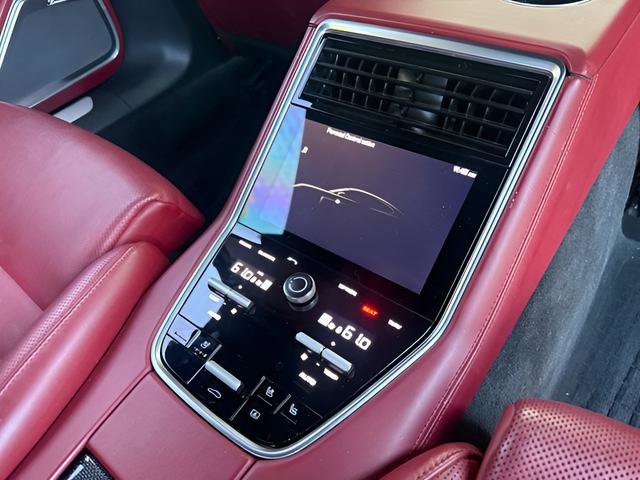 Used 2018 Porsche Panamera Turbo Executive image 24