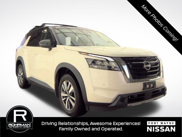 Used 2024 Nissan Pathfinder SL AWD/4WD image 4