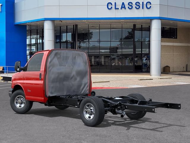 New 2026 Chevrolet Express 3500 RWD image 3