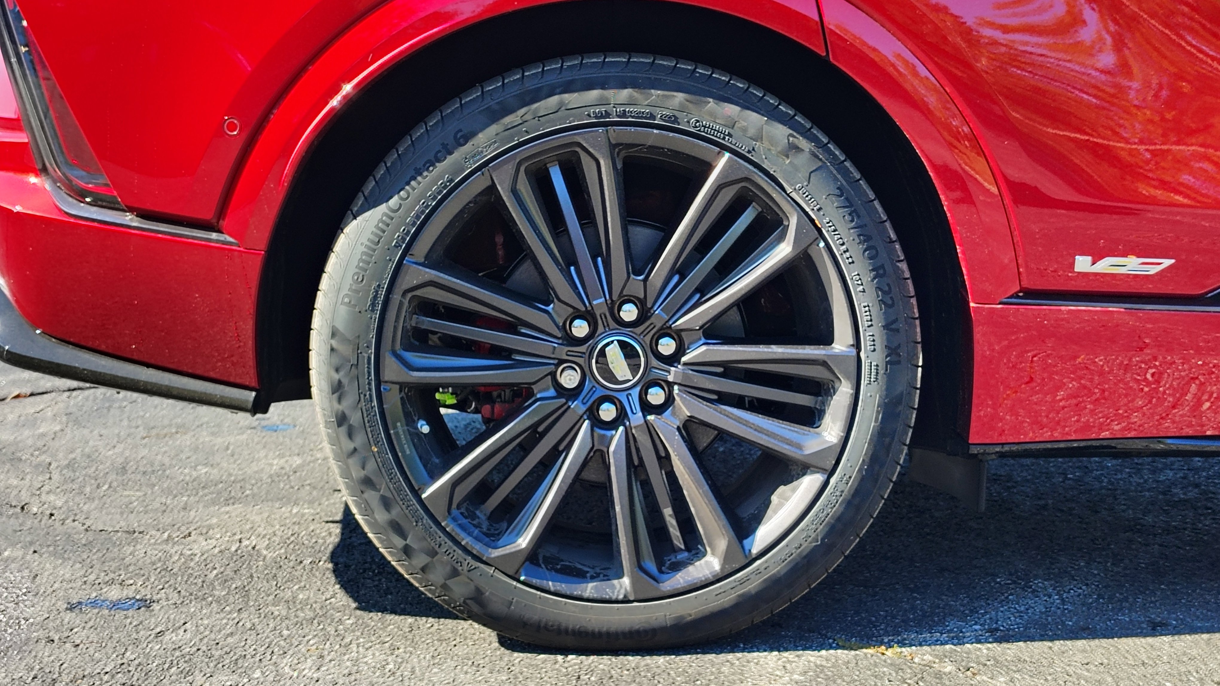 New 2026 Cadillac Lyriq V w/ LPO, Floor Liner Package image 30