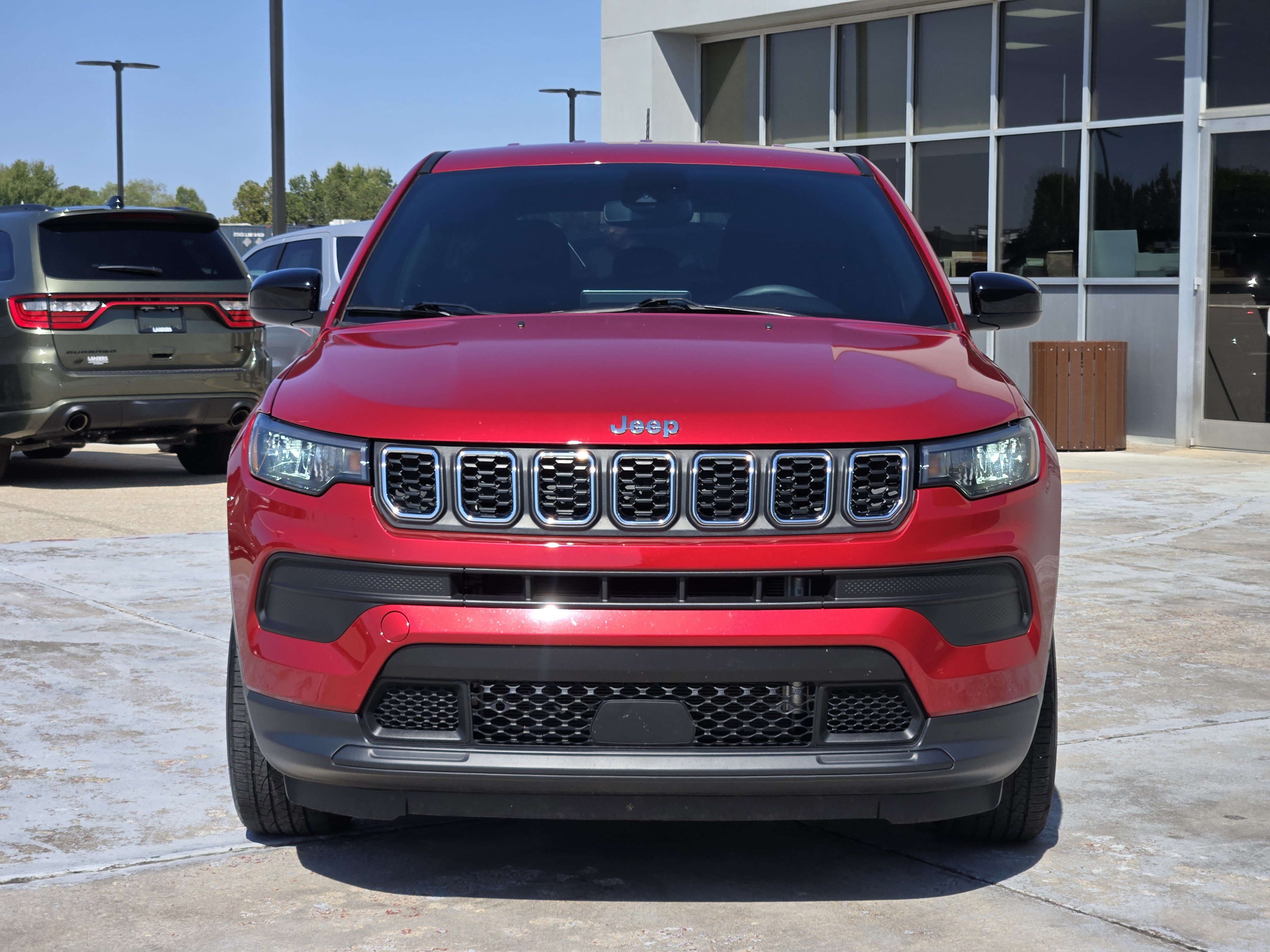 Used 2024 Jeep Compass Sport AWD/4WD image 3