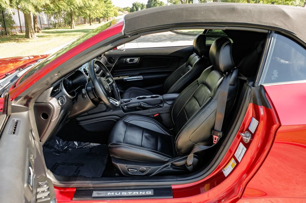 Used 2019 Ford Mustang GT Premium w/ GT Performance Package RWD image 6