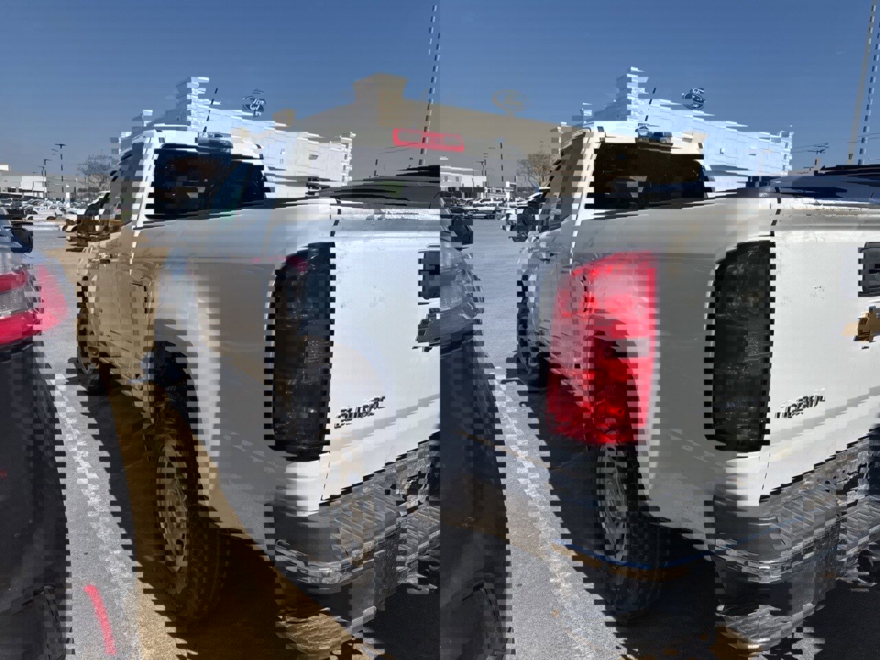 Used 2020 Chevrolet Colorado W/T w/ WT Convenience Package image 9