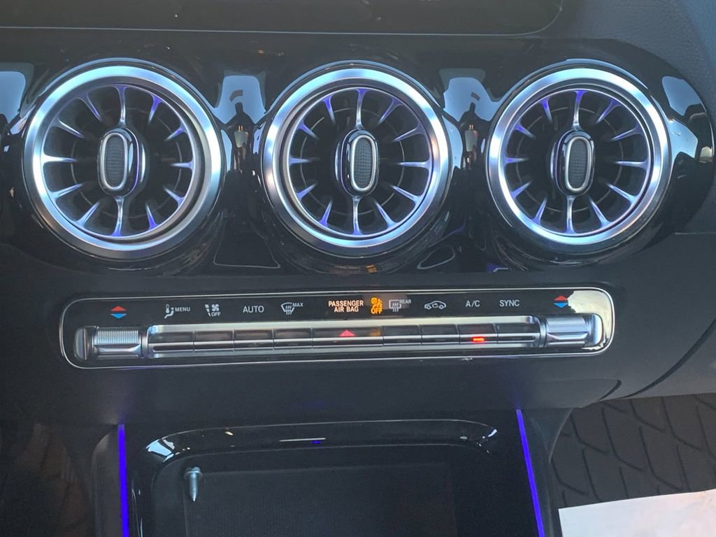 Used 2023 Mercedes-Benz GLA 250 4MATIC image 22