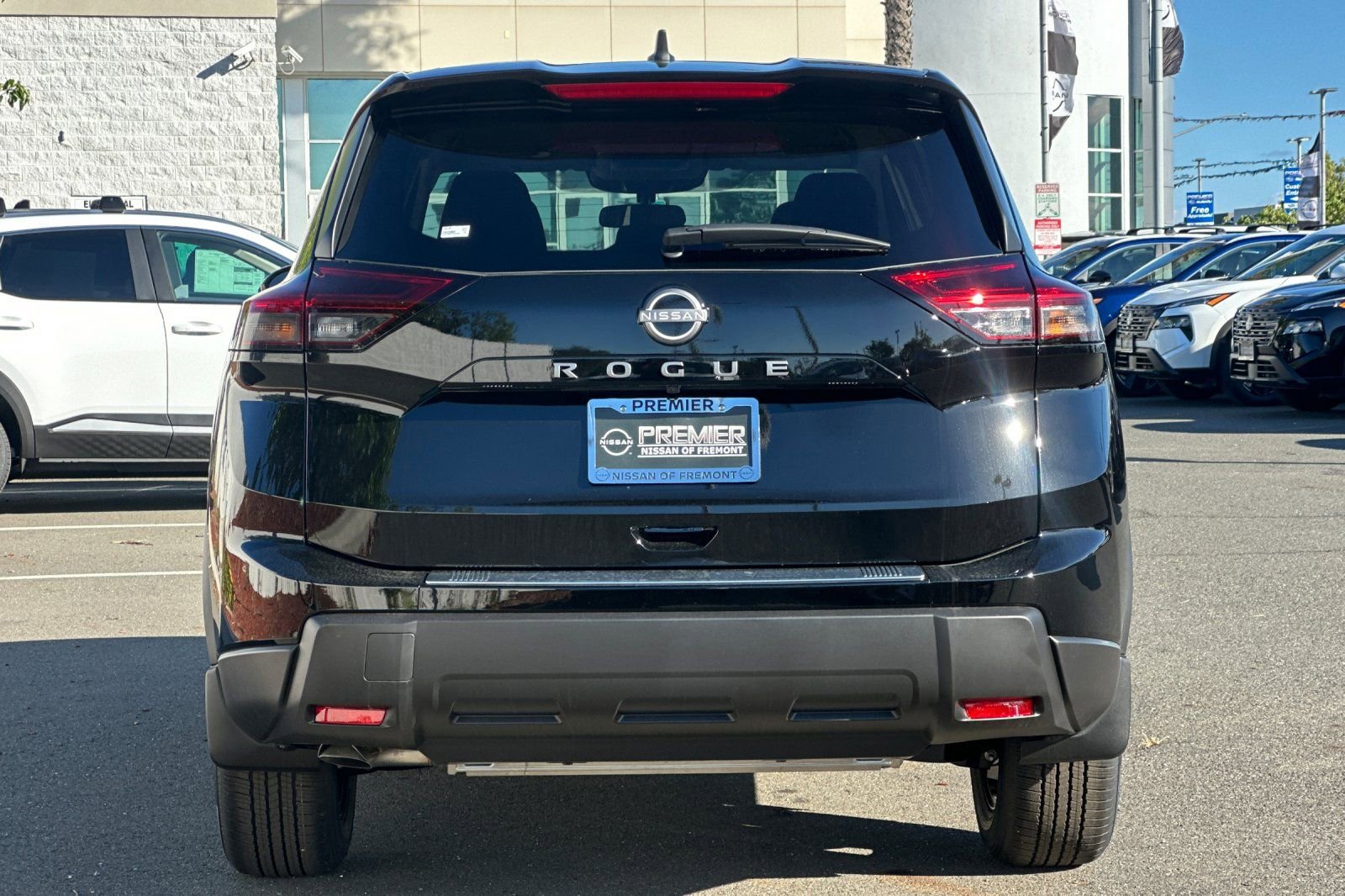 New 2026 Nissan Rogue SV FWD image 5