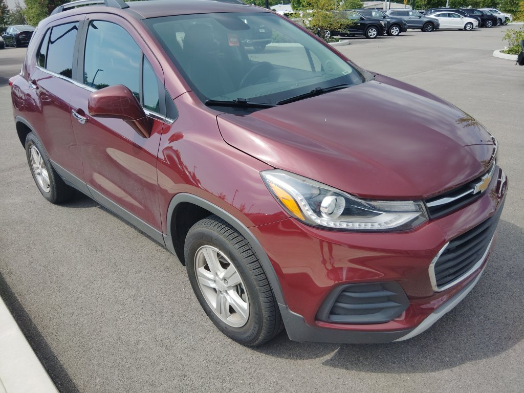Used 2017 Chevrolet Trax LT w/ Driver Confidence Package AWD/4WD image 4