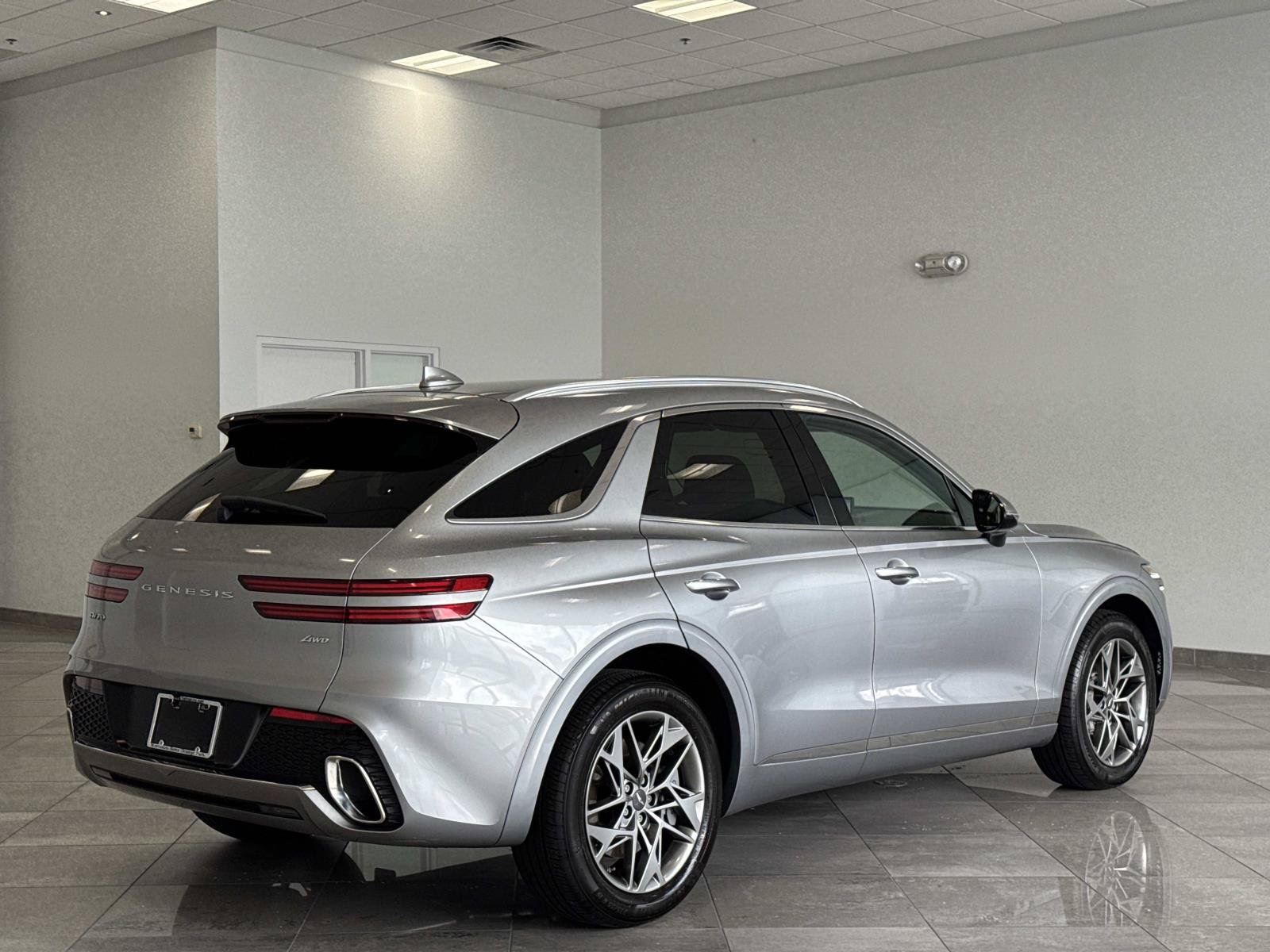 Used 2024 Genesis GV70 2.5T AWD/4WD image 25