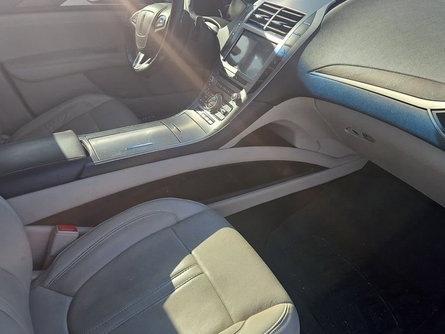 Used 2019 Lincoln MKZ Reserve image 13