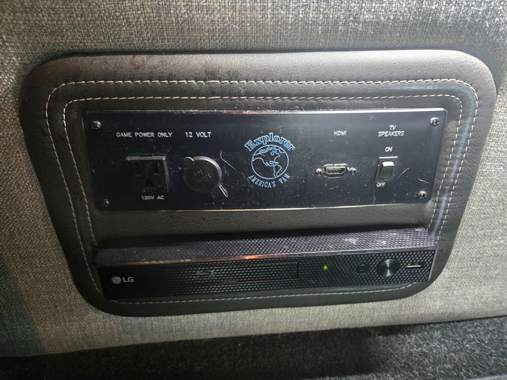 Used 2020 Chevrolet Express 2500 Extended w/ Enhanced Convenience Package image 44