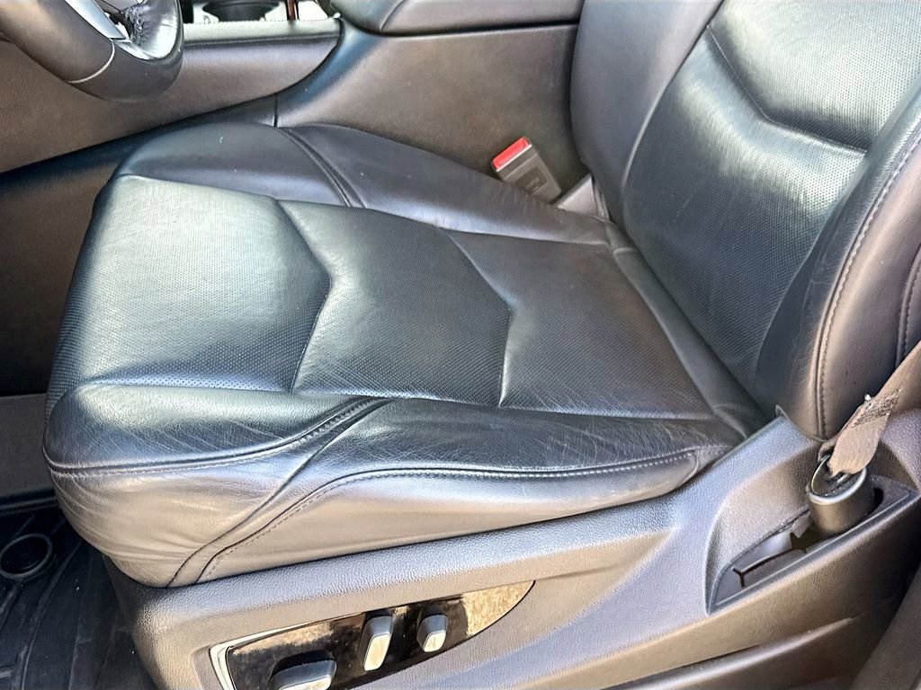 Used 2018 Cadillac Escalade Premium Luxury image 20