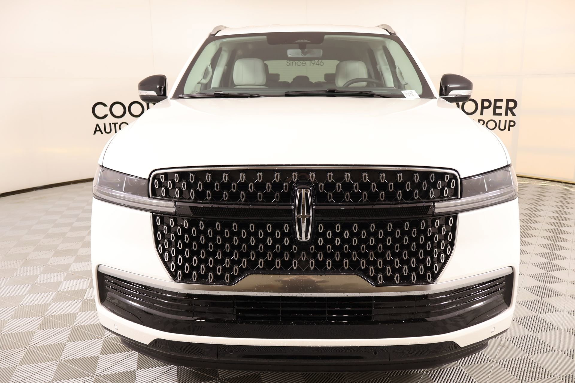 New 2026 Lincoln Navigator Premiere image 10