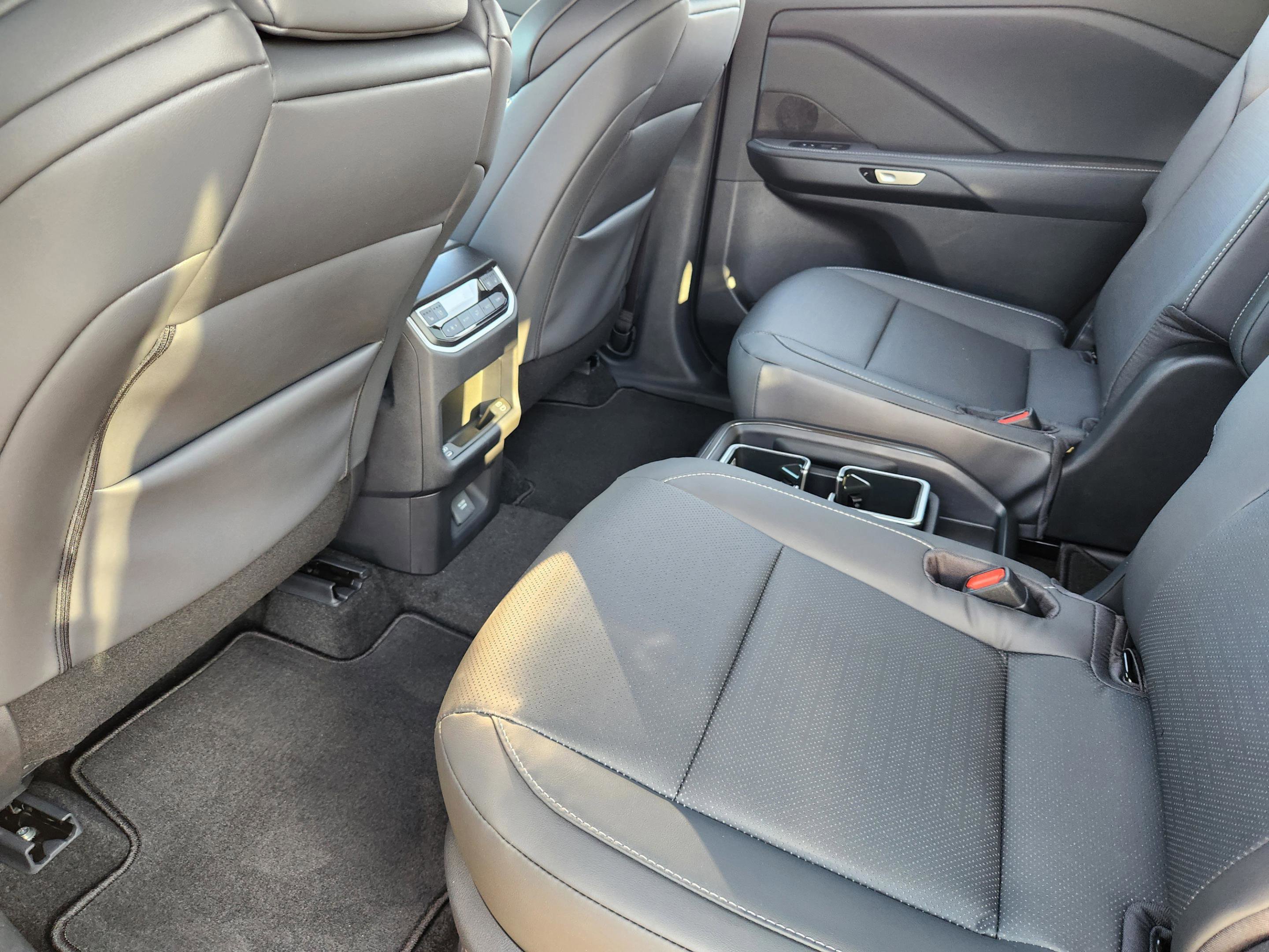 New 2026 Lexus TX 500h AWD image 19