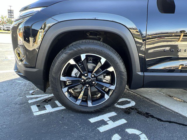 Used 2025 Chevrolet Equinox RS w/ Convenience Package III image 32