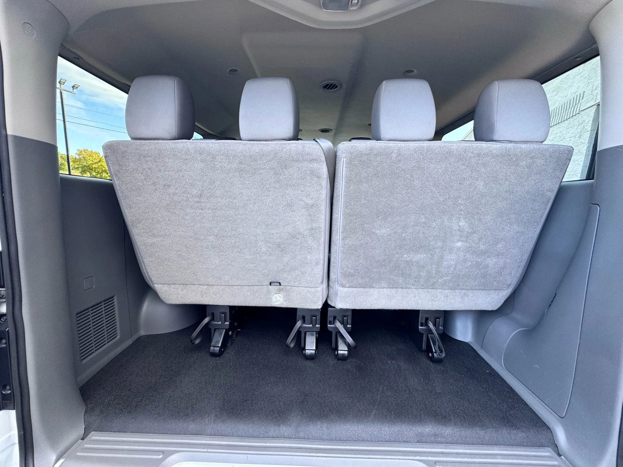 Used 2018 Nissan NV 3500 S image 18