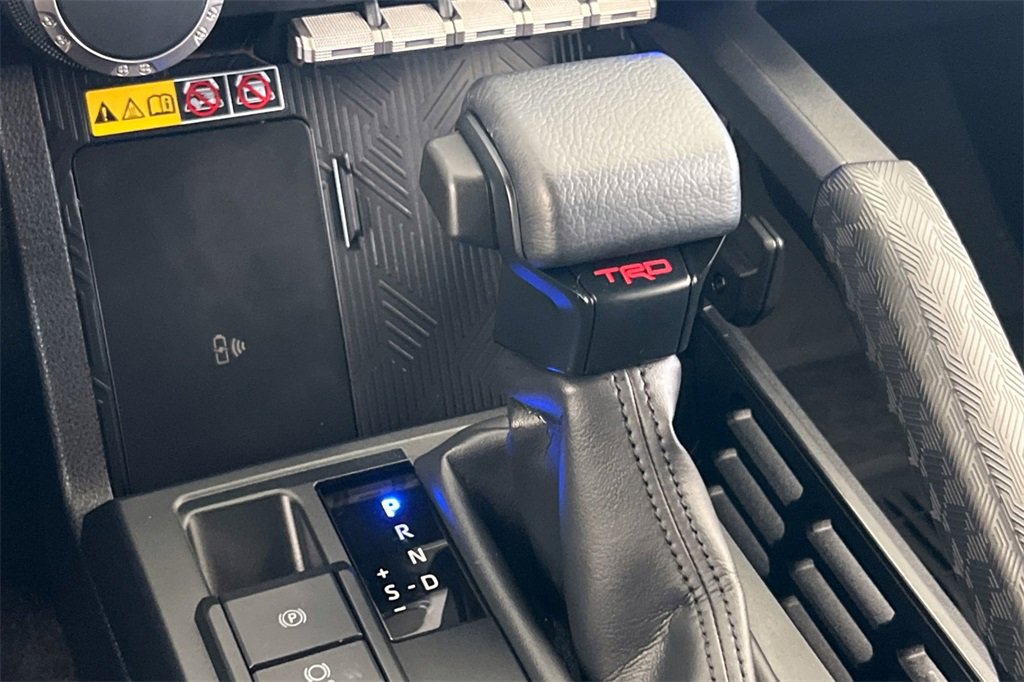 Certified 2025 Toyota 4Runner TRD Off-Road Premium image 23