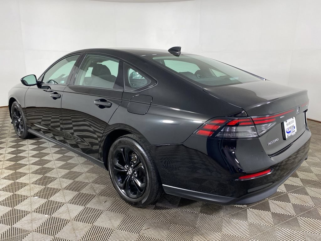 Used 2025 Honda Accord SE image 26
