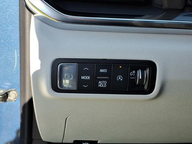 New 2026 GMC Terrain Denali w/ LPO, Floor Liner Package image 17