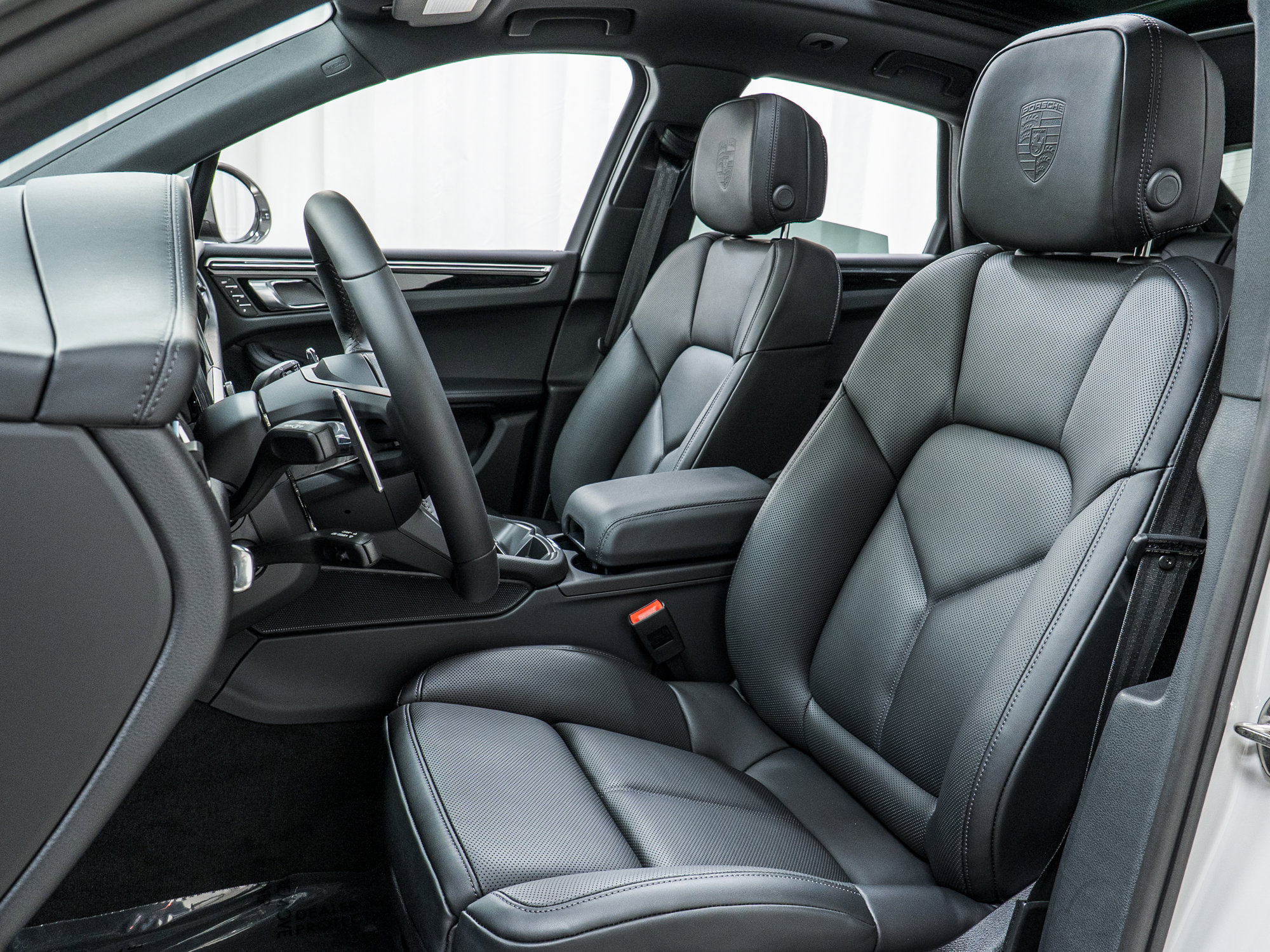 New 2025 Porsche Macan Turbo image 16