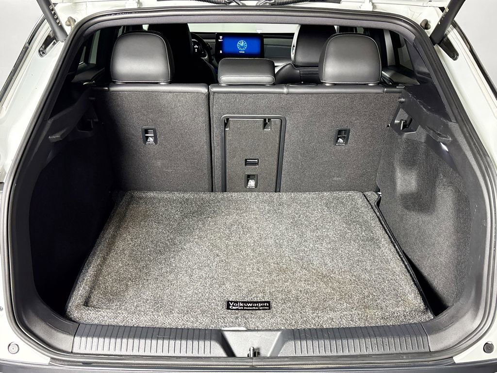 Used 2023 Volkswagen ID.4 Pro S Plus image 22