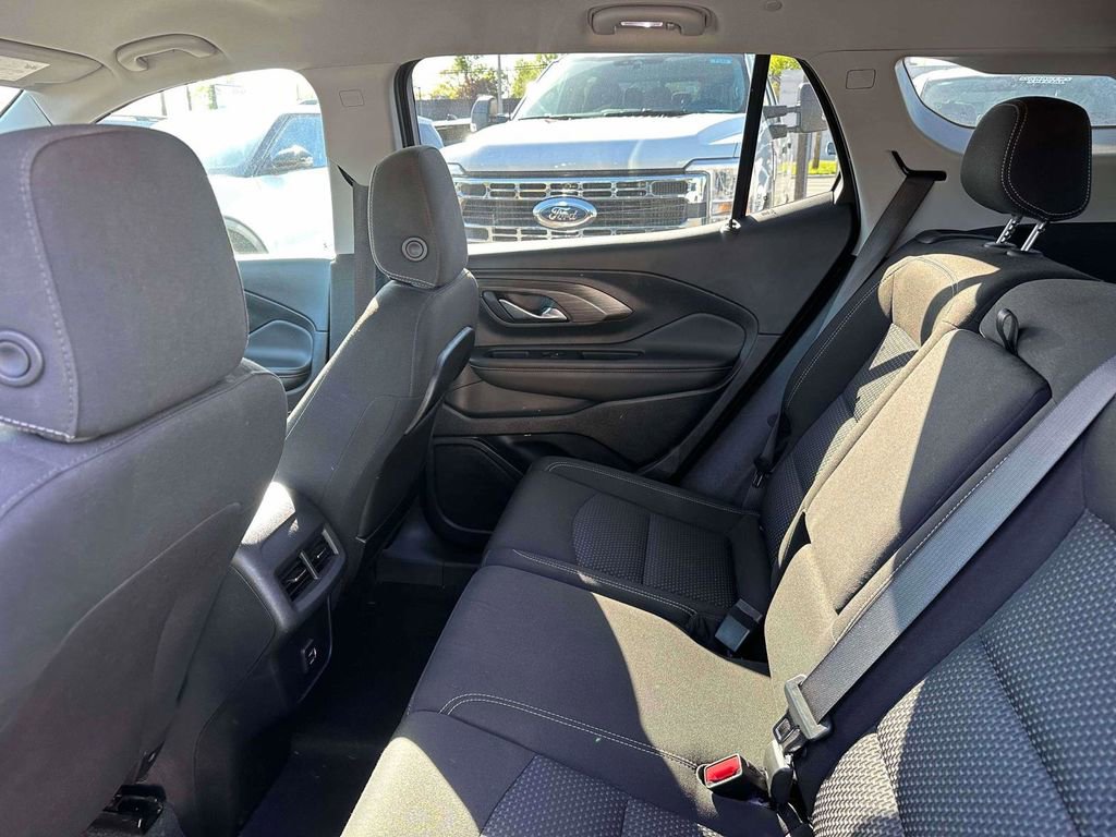 Used 2022 GMC Terrain SLE w/ Driver Convenience Package AWD/4WD image 9