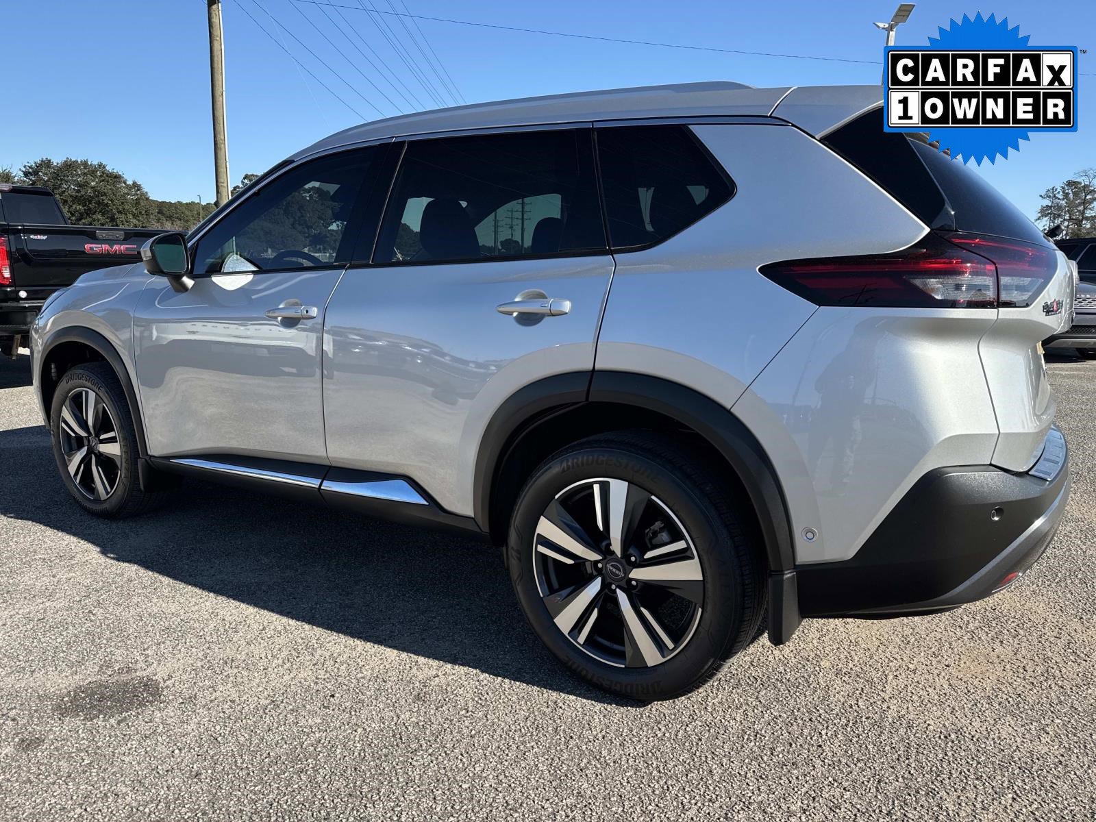 Used 2023 Nissan Rogue SL w/ SL Premium Package image 6