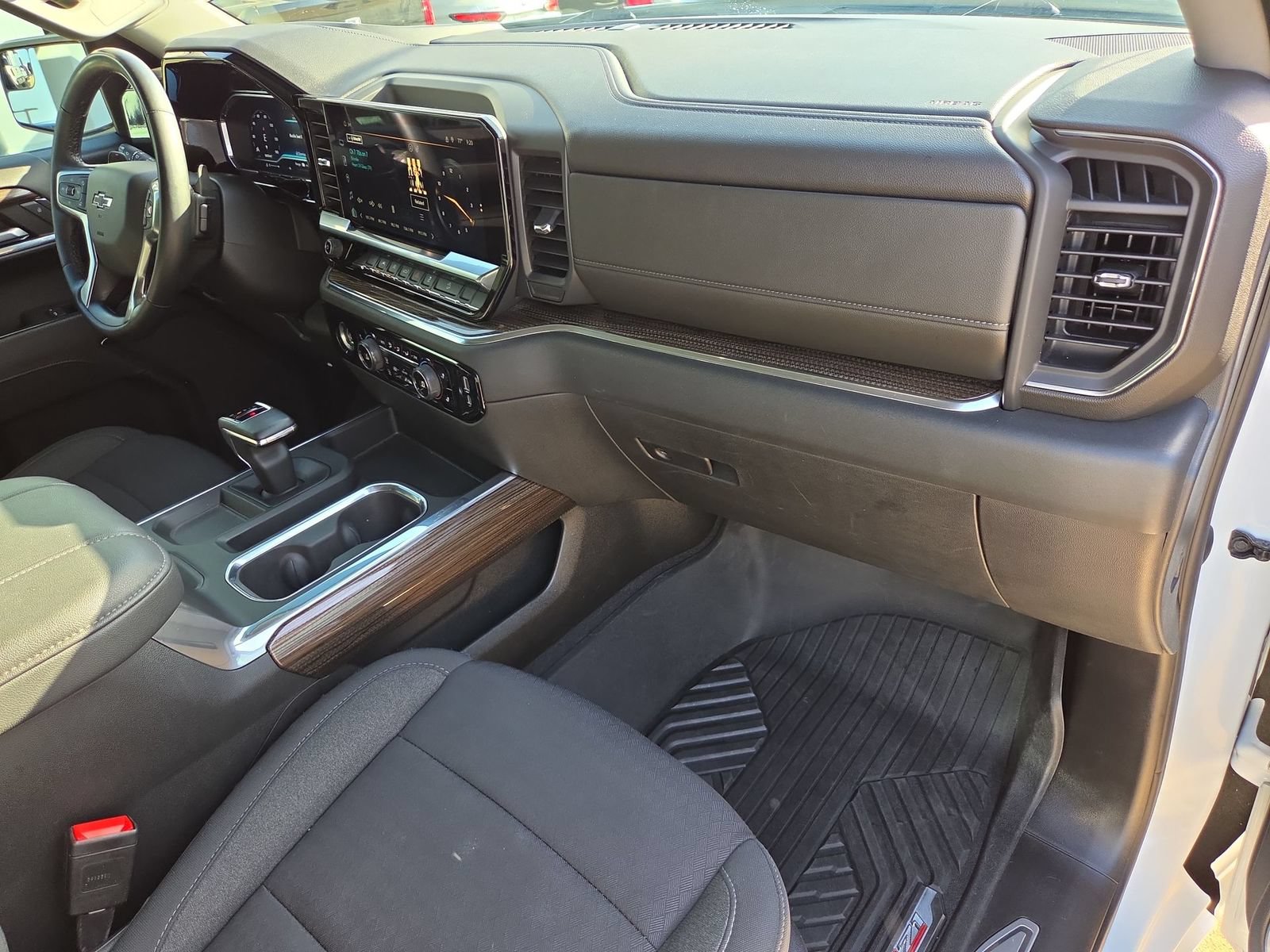 Used 2023 Chevrolet Silverado 1500 RST w/ Z71 Off-Road Package AWD/4WD image 27
