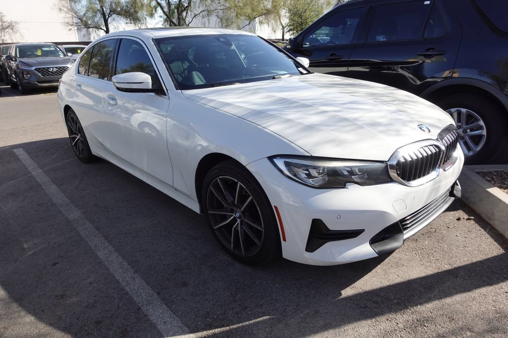 Used 2020 BMW 330i Sedan w/ Driving Assistance Package RWD image 4