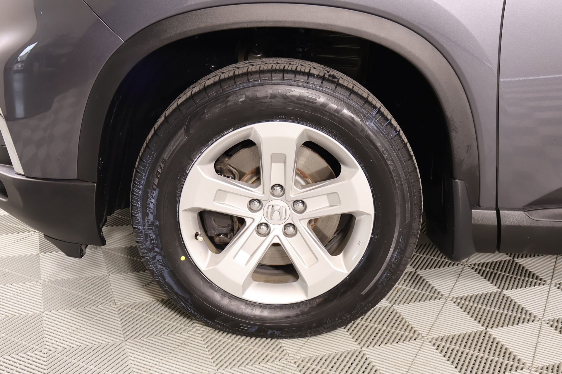 Used 2023 Honda Pilot LX image 17