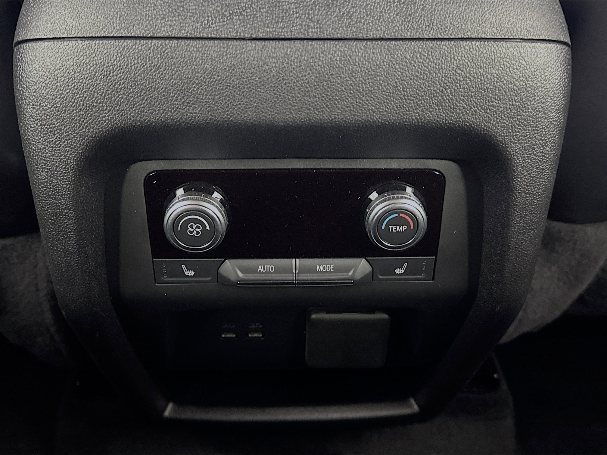 Used 2024 GMC Acadia Denali image 27