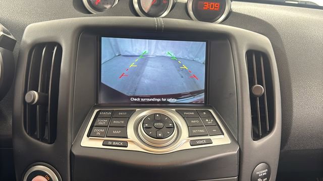 Used 2017 Nissan 370Z Touring image 21